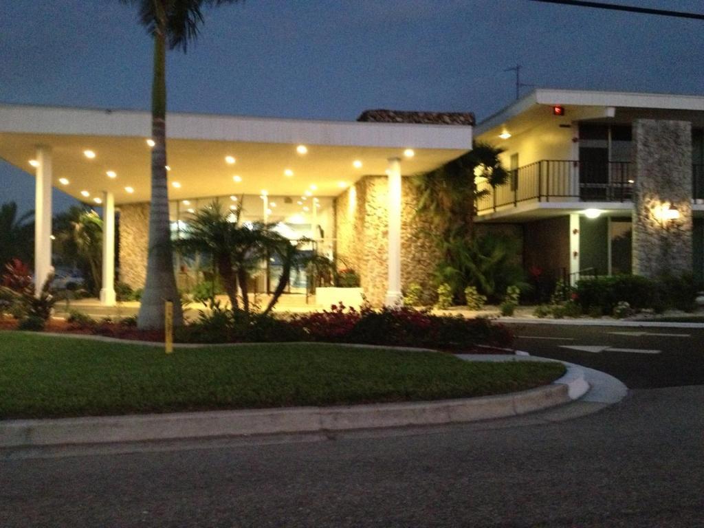 Dolphin Key Resort - Cape Coral Exterior foto